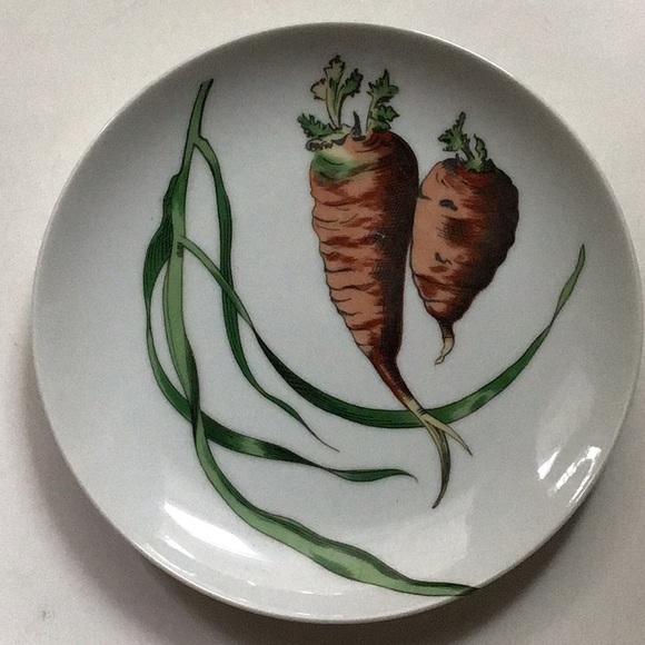 Set of Two 7” Salad Plates Vegetable Theme Carrot and Artichoke Plates - Picture 3 of 6